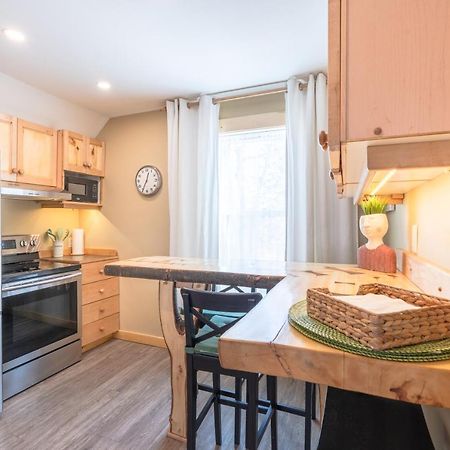 Craftsman'S Loft - Heritage Charm - Ac - 5 Min Dt Calgary Extérieur photo
