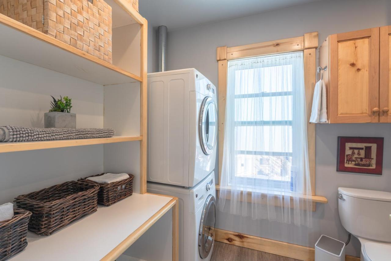 Craftsman'S Loft - Heritage Charm - Ac - 5 Min Dt Calgary Extérieur photo