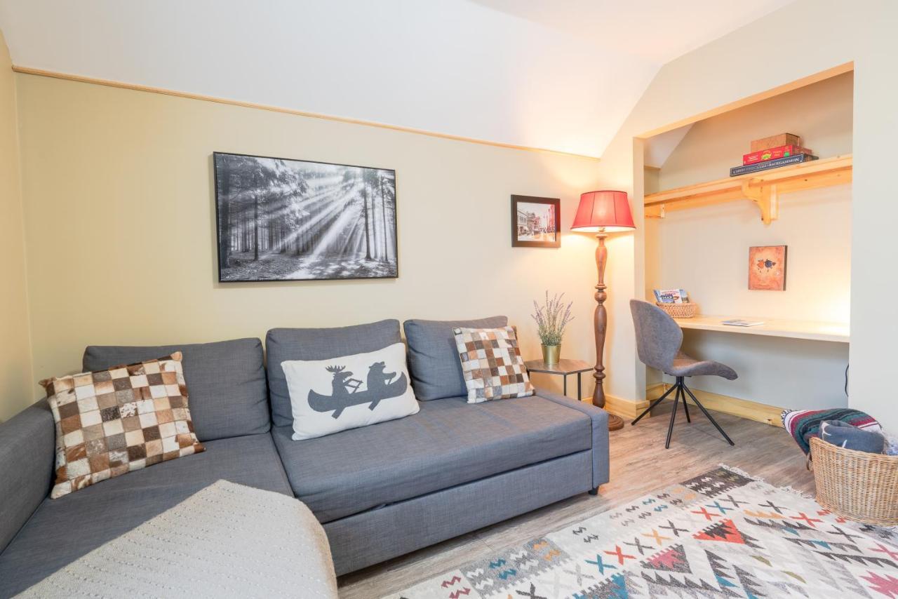 Craftsman'S Loft - Heritage Charm - Ac - 5 Min Dt Calgary Extérieur photo