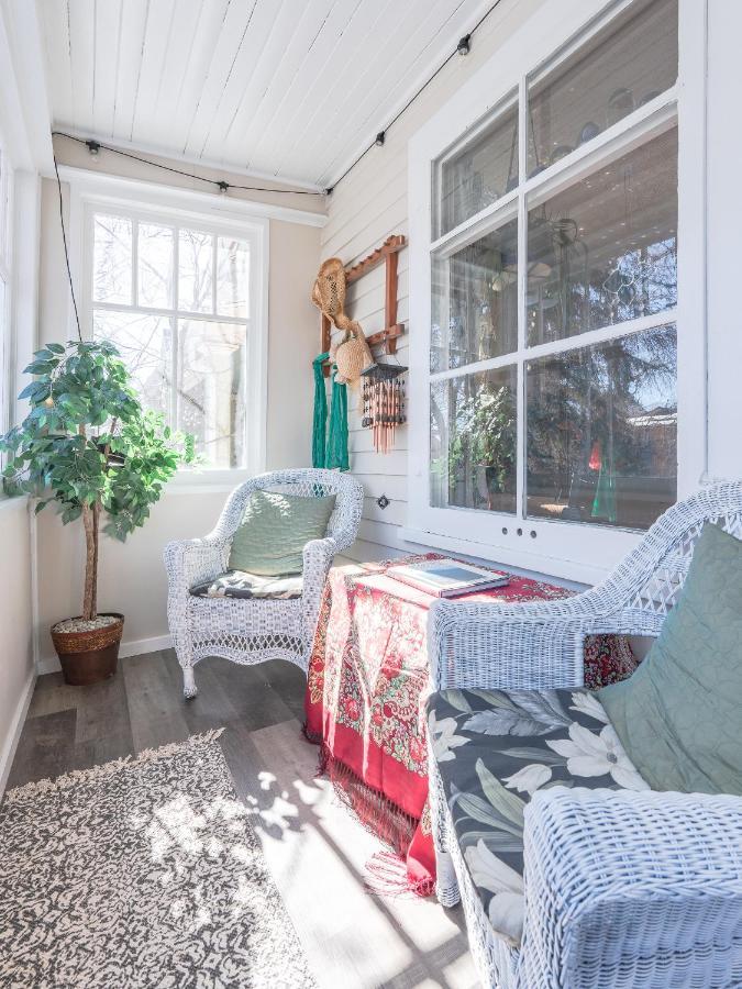 Craftsman'S Loft - Heritage Charm - Ac - 5 Min Dt Calgary Extérieur photo