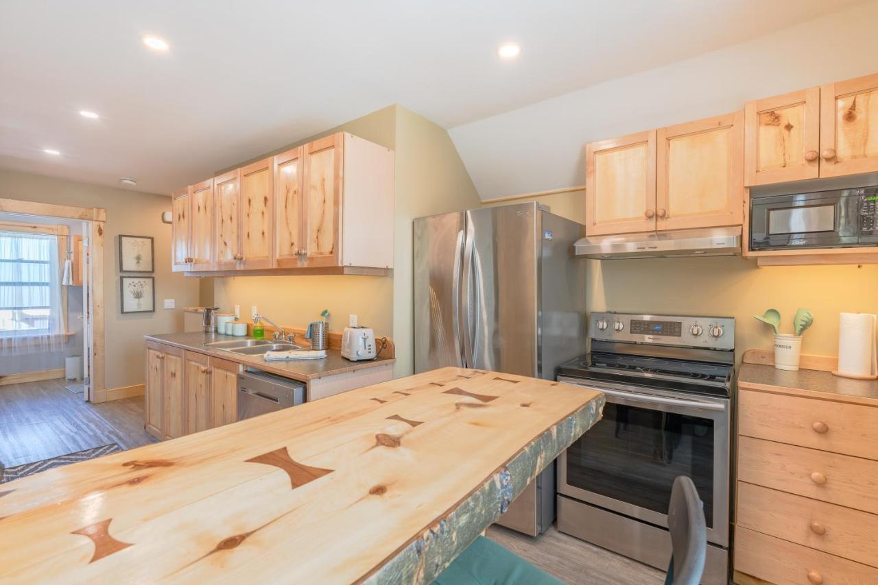 Craftsman'S Loft - Heritage Charm - Ac - 5 Min Dt Calgary Extérieur photo